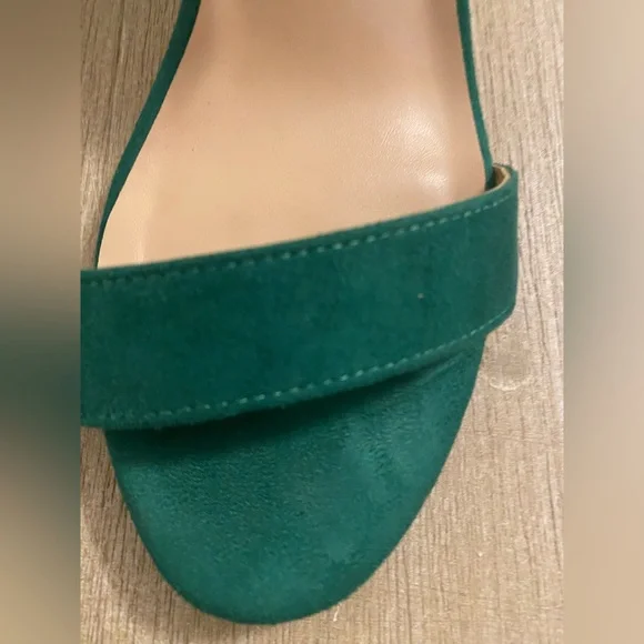 Women’s Green Block Heel Open-Toe Sandals W/ Ankle Strap Size 8 - Picture 4 of 13